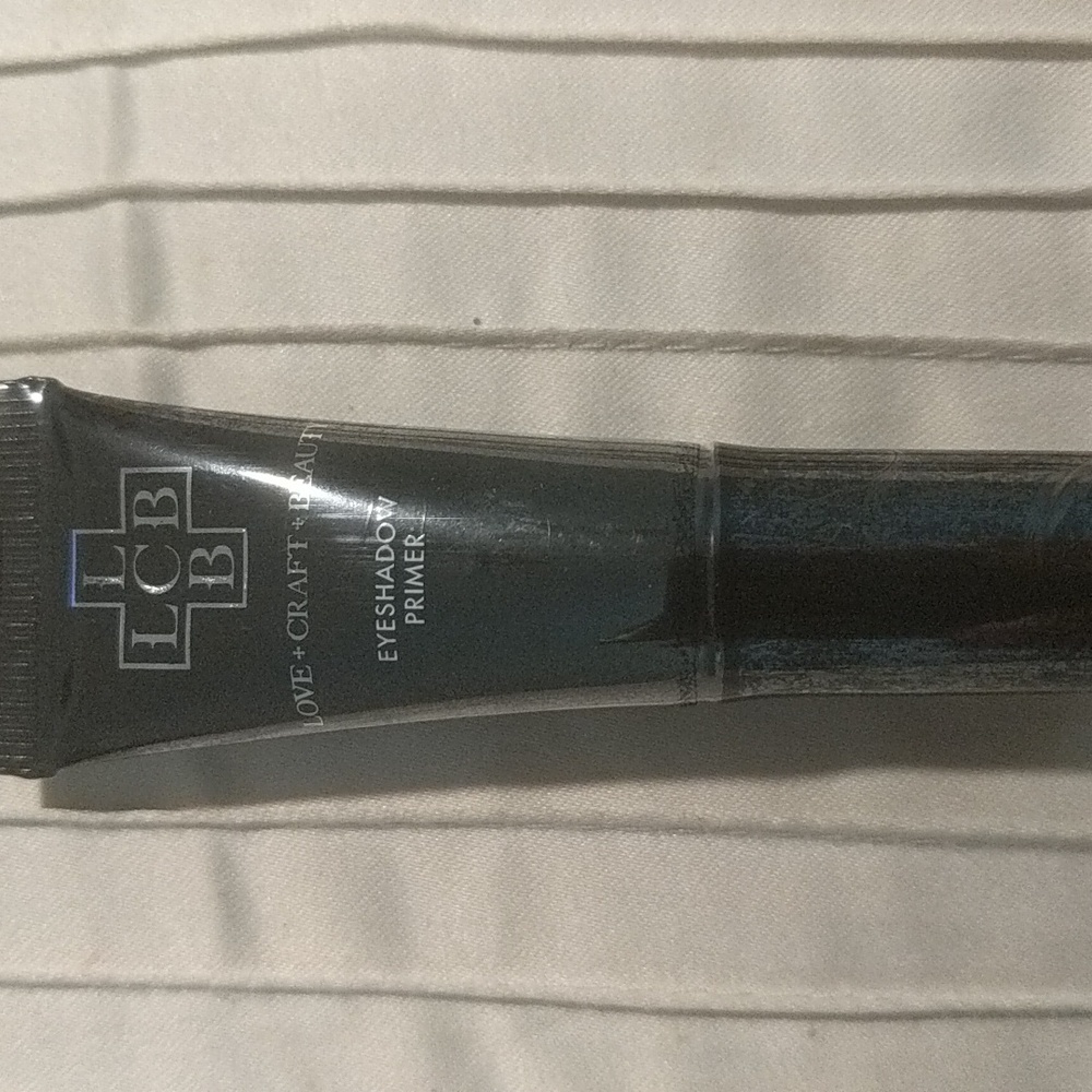 Eyeshadow Primer